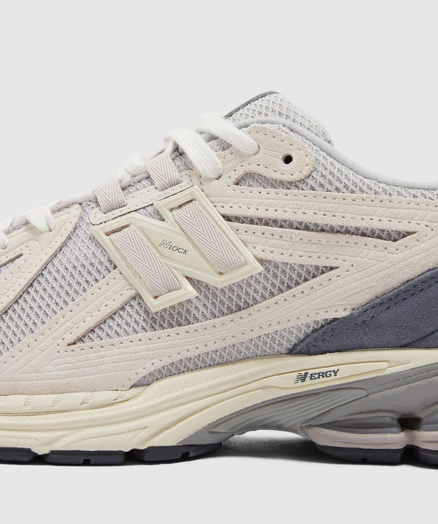 New Balance 1906 sneaker
